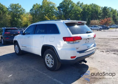 2020 Jeep Grand Cherokee Laredo E 4X4 z USA, uszkodzony, nr VIN 1C4RJFAG1LC108780